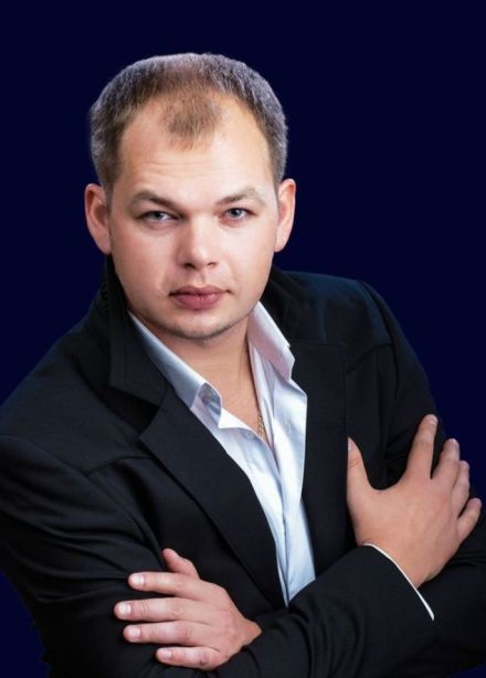 Алексей Брянцев