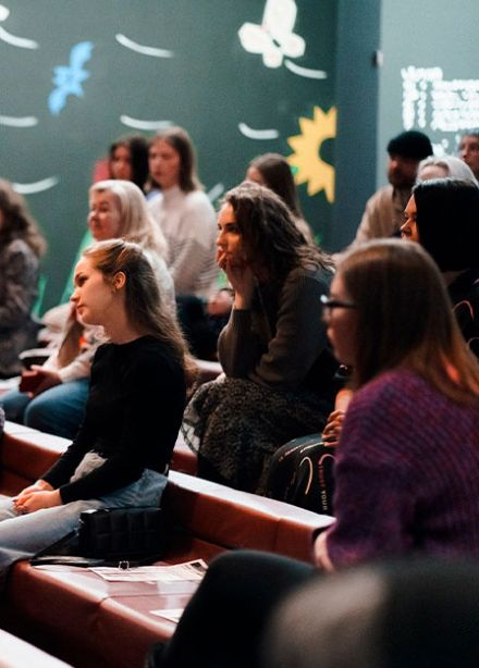 А нам оно надо? Дискуссионный клуб