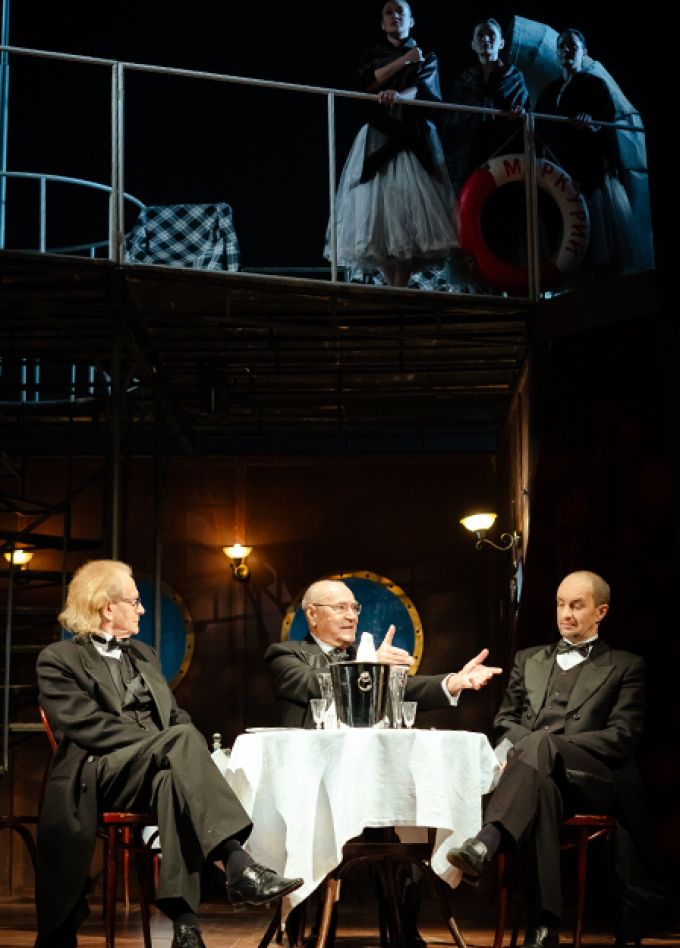 Темные аллеи