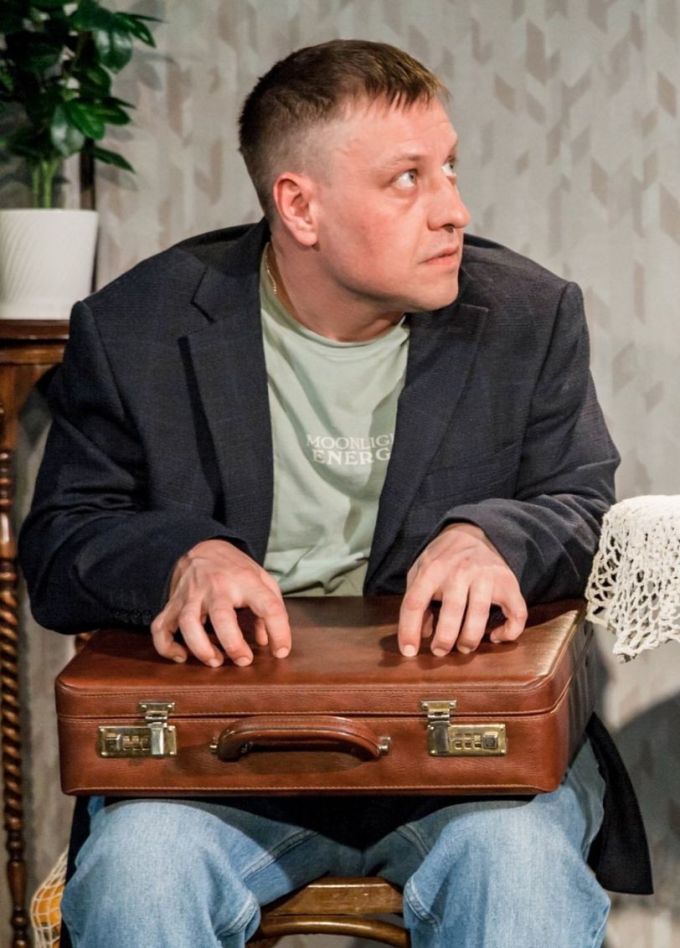 Спектакль «Деньги или совесть?»