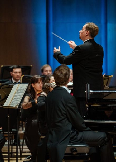 Красноярский симфонический оркестр. Новогодний музыкальный подарок