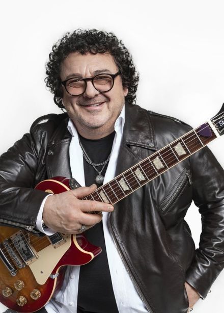 Игорь Саруханов