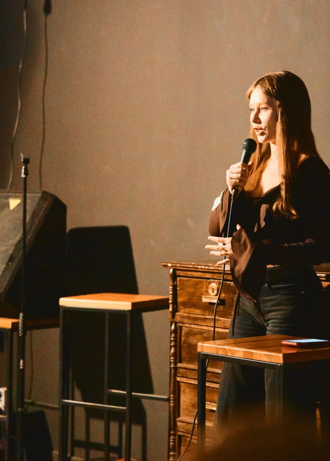 Закрытый микрофон