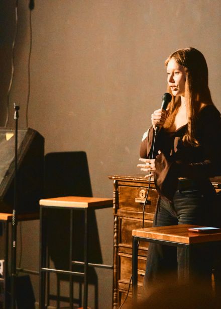 Закрытый микрофон