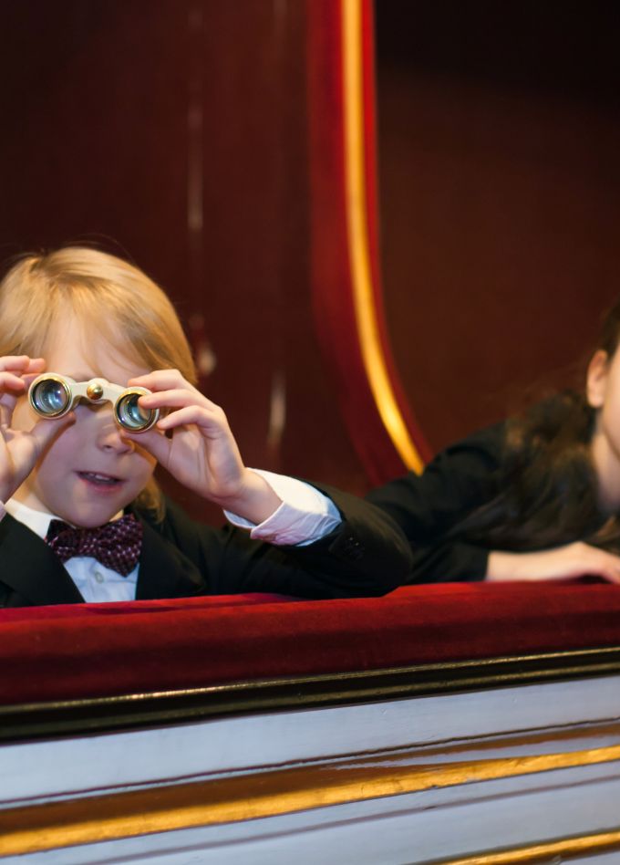 Кто похитил дюймовочку?